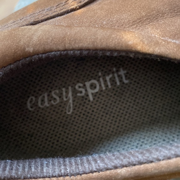 Size 7.5 easy spirit brown ladies shoes in good shape - Picture 3 of 8